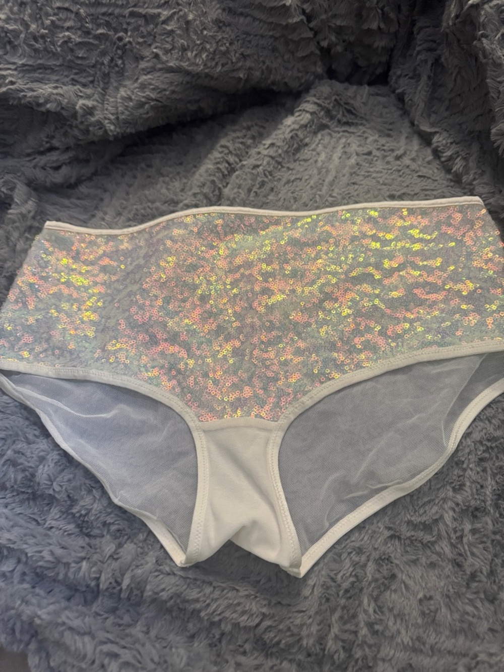 VICTORIA’S SECRET Iridescent Sequin mid waist shortie panty